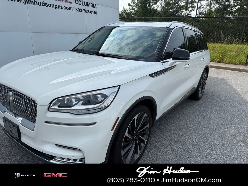 Used 2020 White Lincoln Reserve image 1
