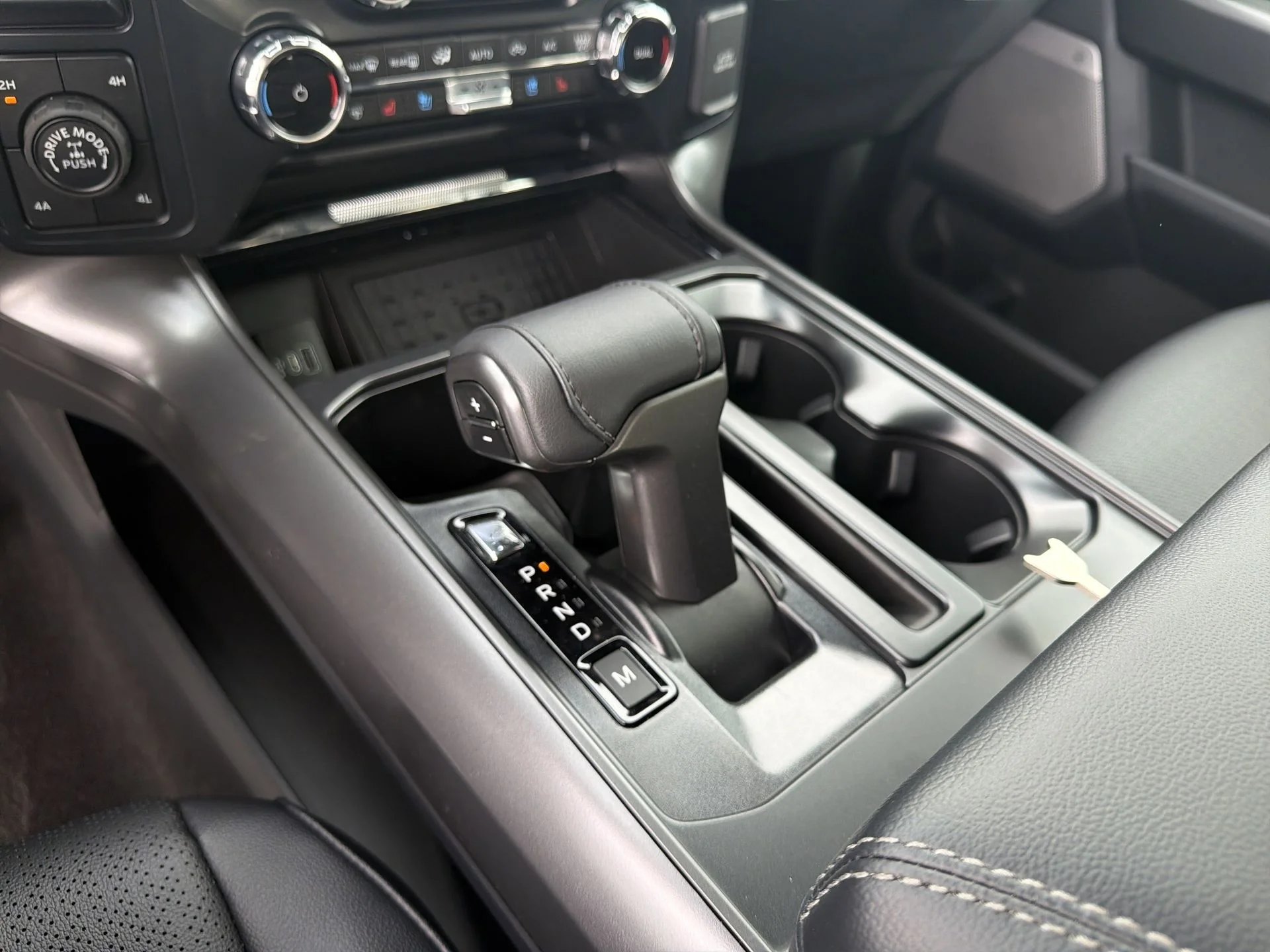 New 2026 Iconic Silver Metallic Ford Lariat® image 15