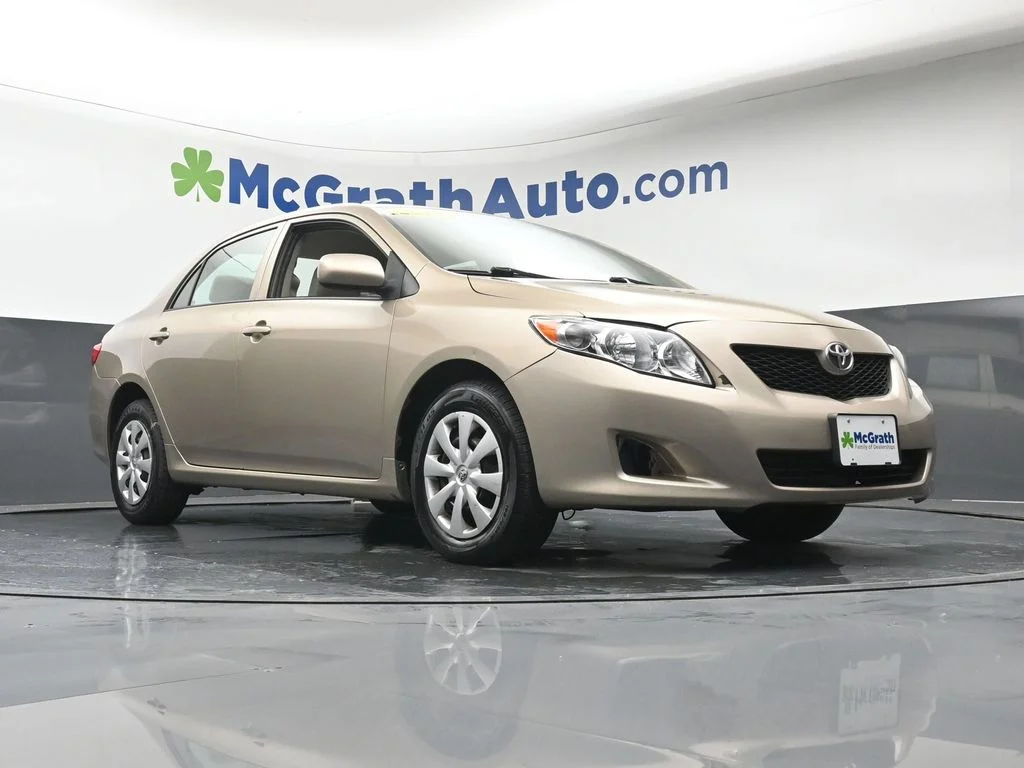 Used 2010  Toyota S image 27