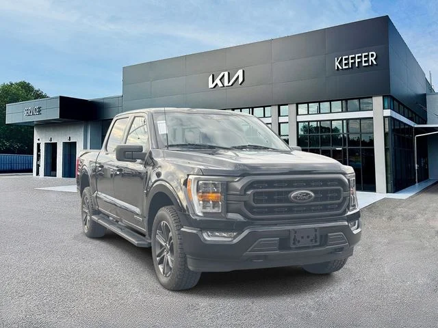 Used 2023 Black Ford XLT image 2
