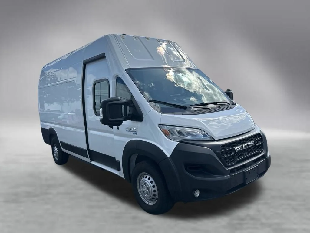 Used 2024 White Ram Super High Roof image 3