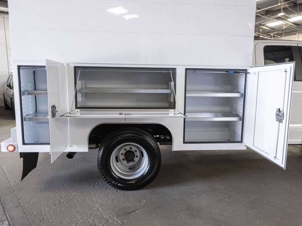 2026 Ford F-350 Super Duty Chassis Cab XL - Photo 29