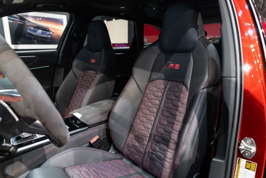 Used 2025 Grenadine Red Metallic Audi 4.0T image 4