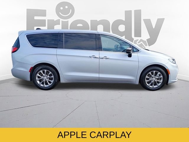 Used 2026 Silver Chrysler Limited image 4