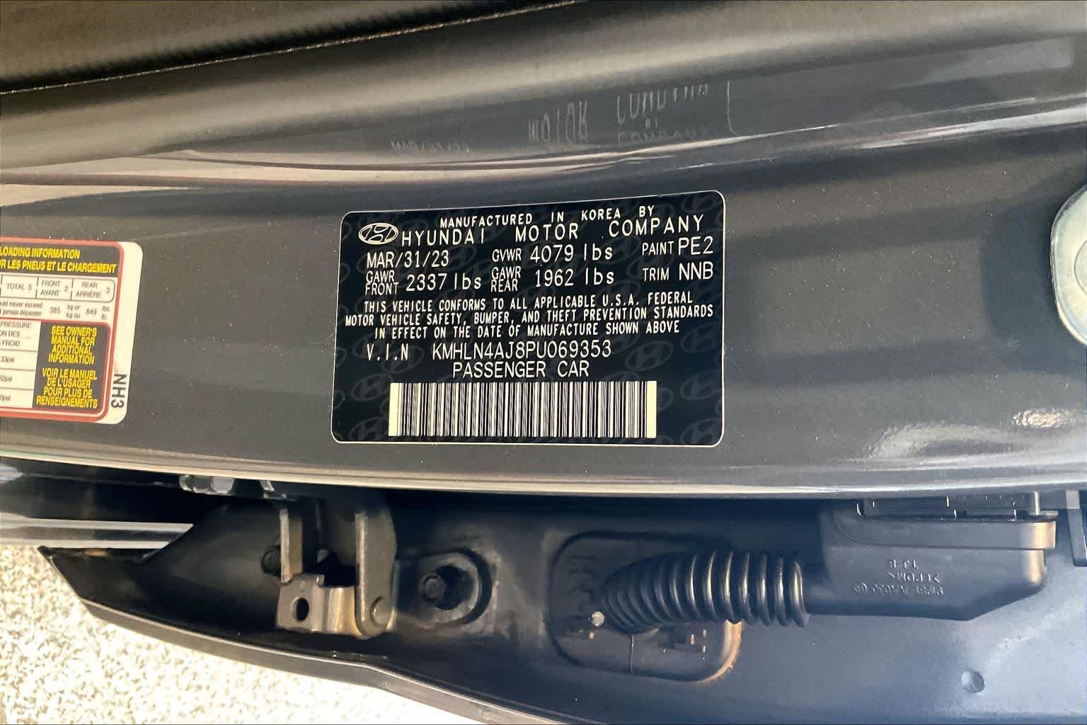 Used 2023 Ecotronic Gray Hyundai Limited image 31