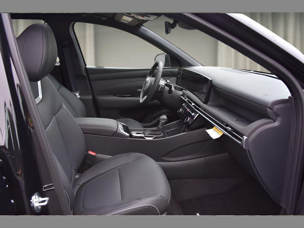 2025 Hyundai Santa Cruz Limited - Photo 15