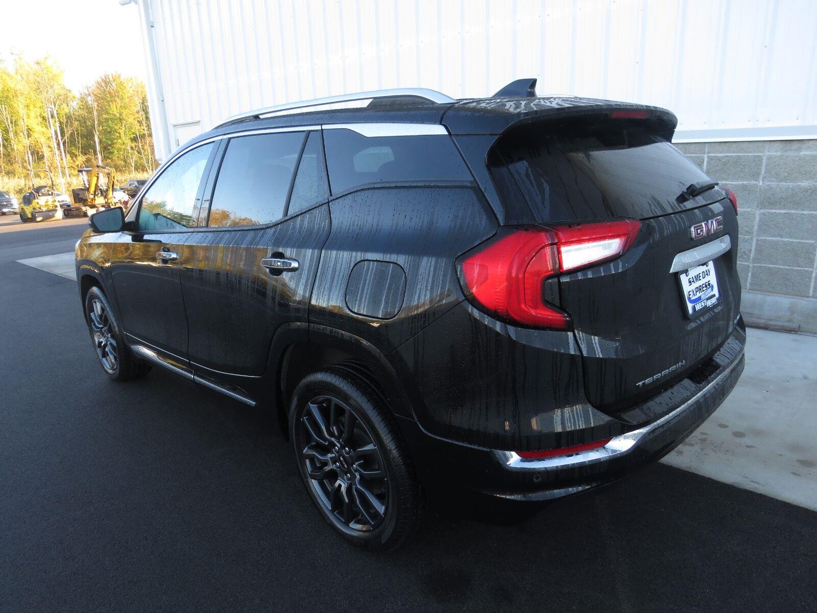 Used 2024 Ebony Twilight Metallic GMC Denali image 12