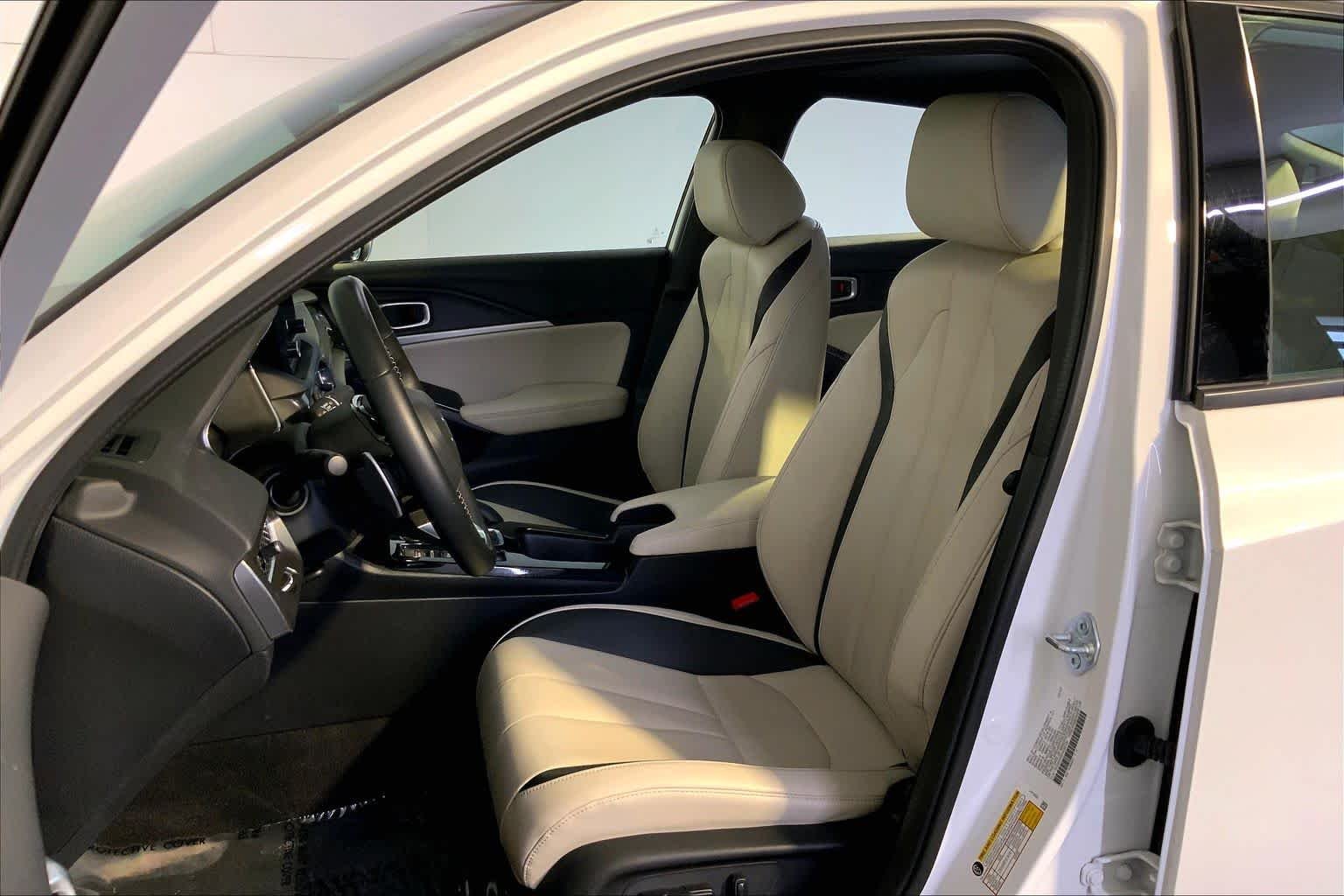 Certified Used 2023 Platinum White Pearl Acura With A-Spec Package image 9
