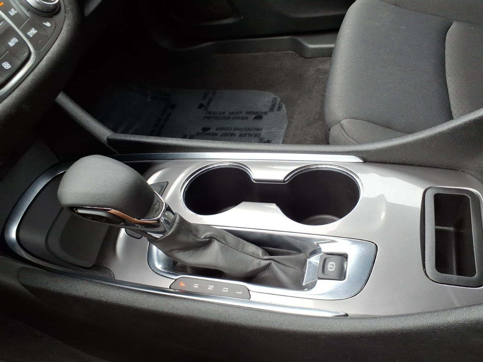 Used 2025 Sterling Gray Metallic Chevrolet LT image 20