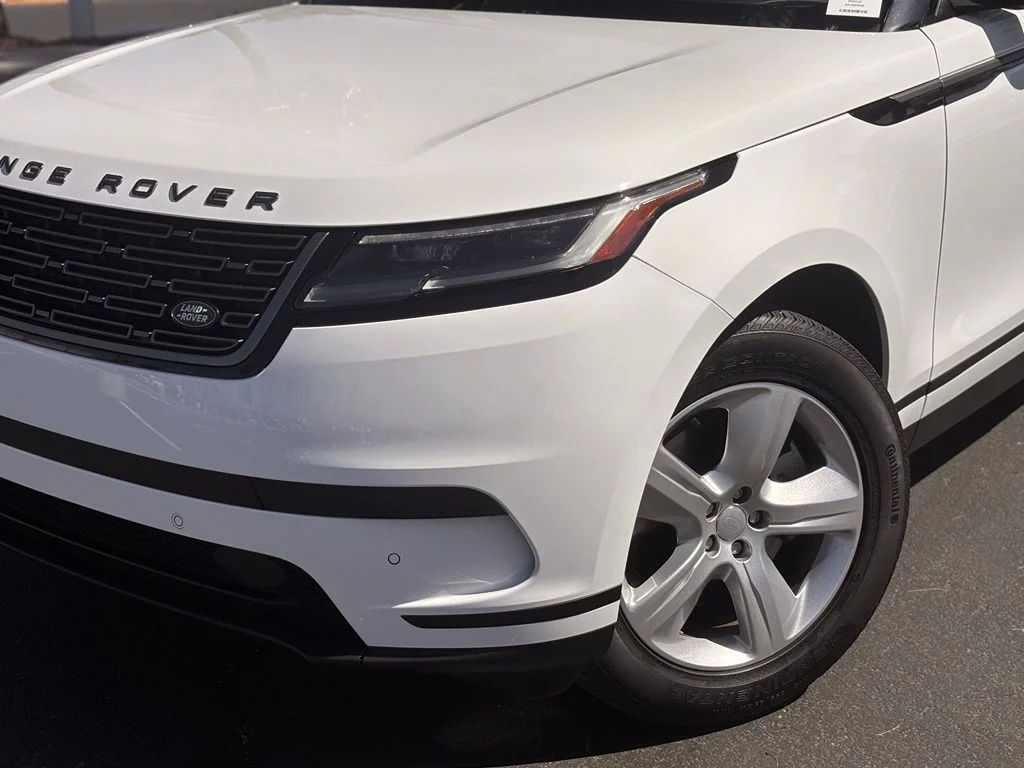 Used 2024  Land Rover S image 2