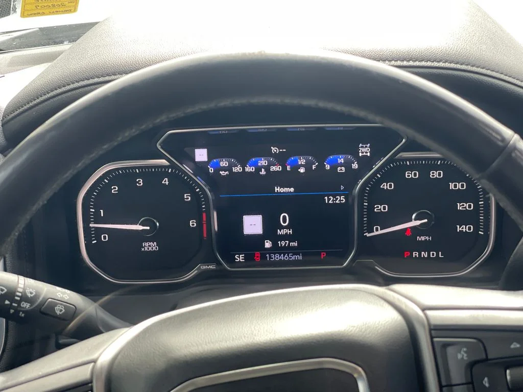 Used 2020 White GMC Denali image 24