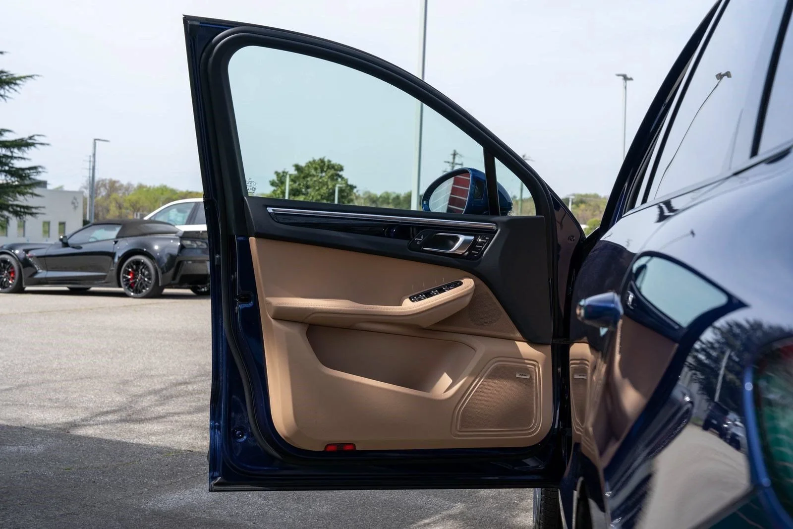 New 2026 Gentian Blue Metallic Porsche Base image 21