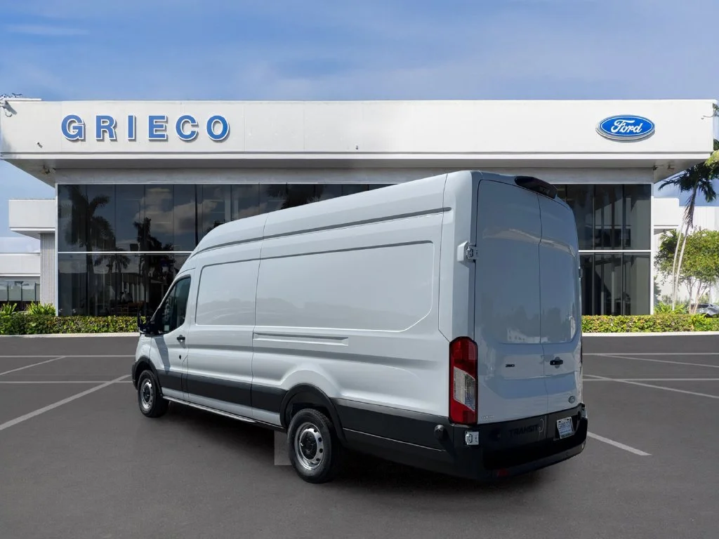 New 2027 White Ford Base image 5