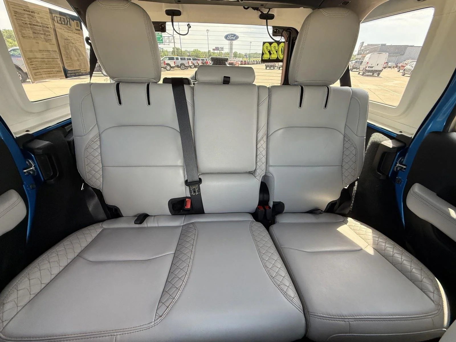 Used 2022 Hydro Blue Pearlcoat Jeep Unlimited Sahara High Altitude image 23