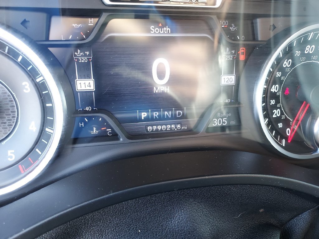 Used 2020 Black Ram Laramie image 19