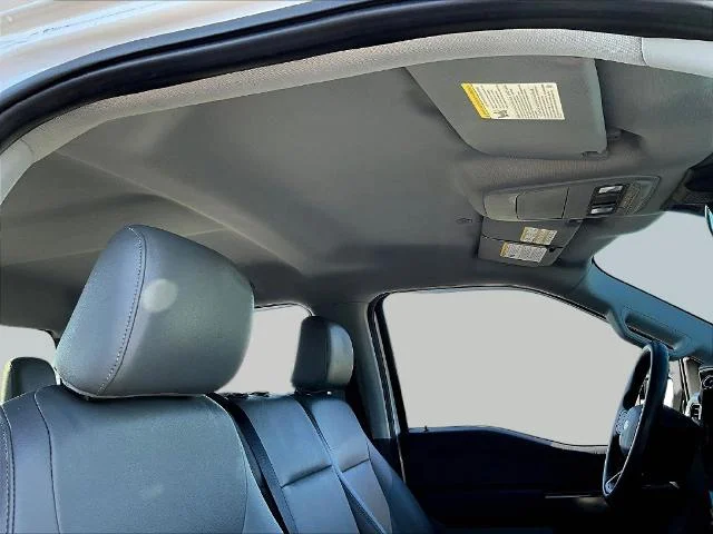 Used 2022 Oxford White Ford XL image 72