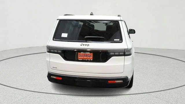 New 2026 Bright White Clear-Coat Exterior Paint Jeep Limited Altitude image 8