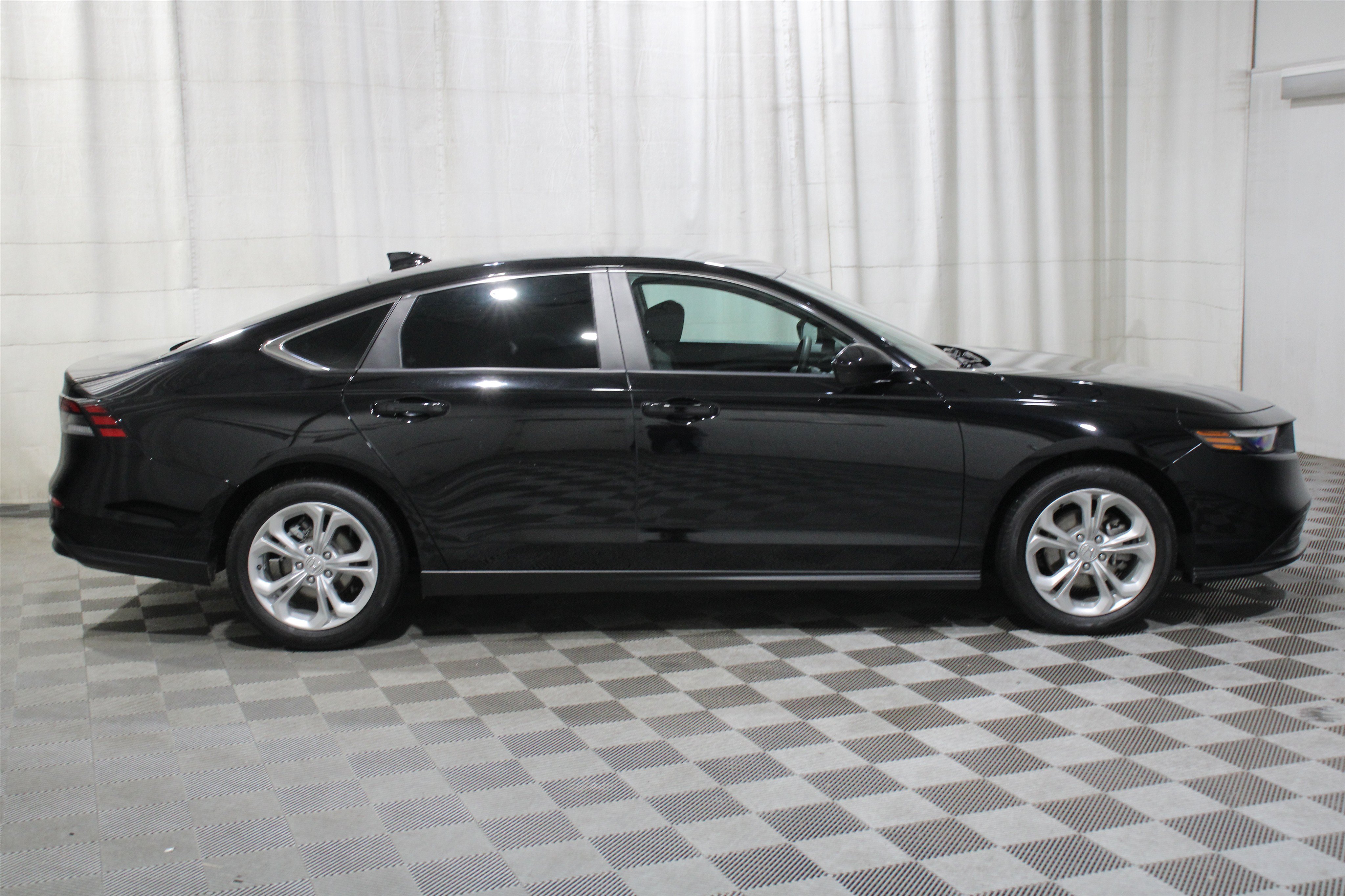 Used 2023 Crystal Black Pearl Honda LX image 28