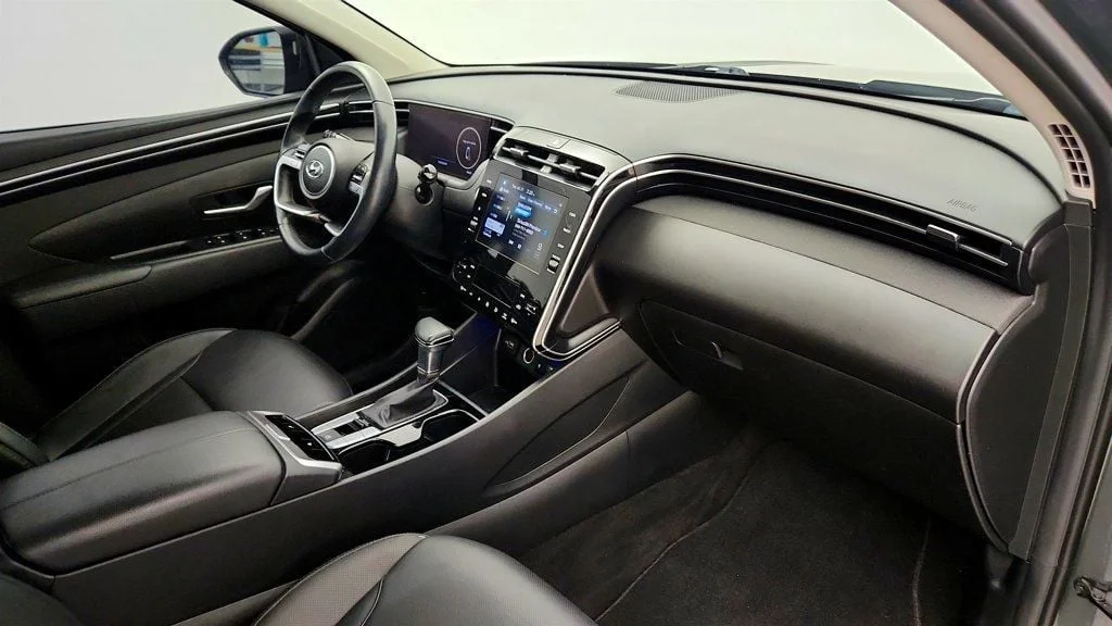 Used 2023 Amazon Gray Hyundai SEL AWD w/ Convenience Package image 23