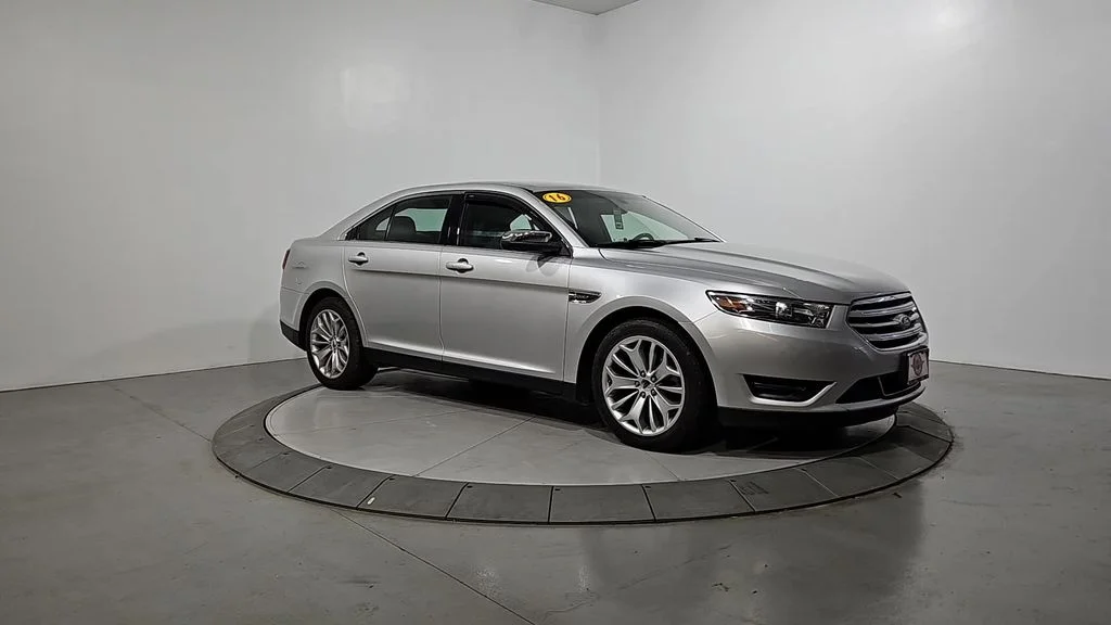 Used 2016 Ingot Silver Ford Limited image 8