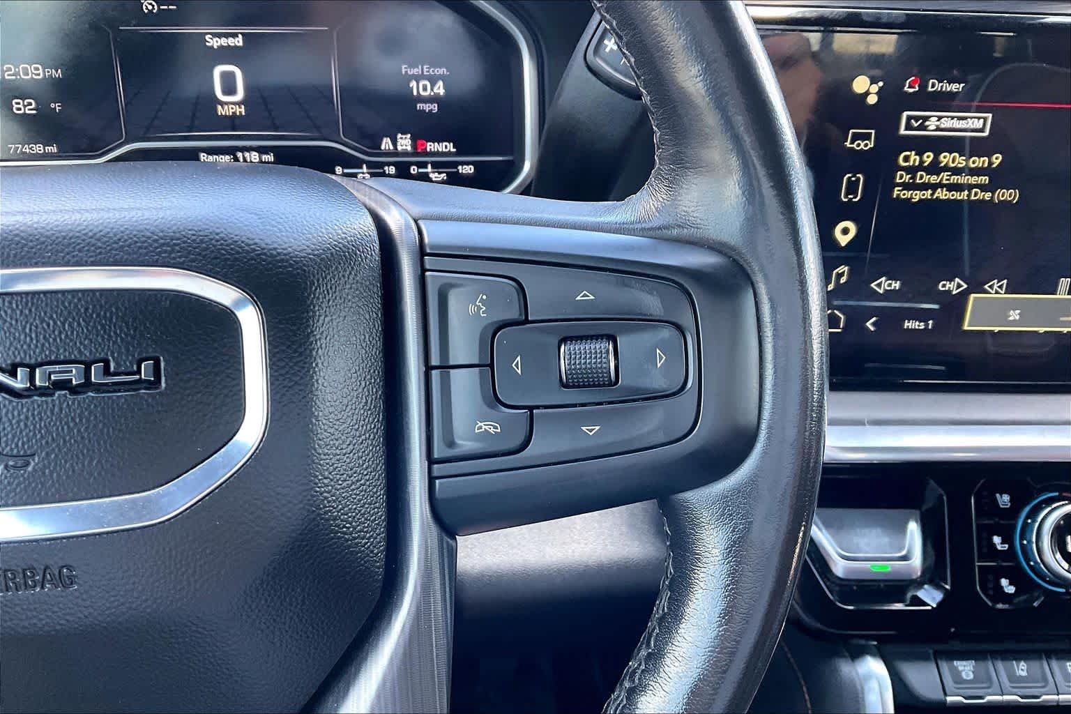 Used 2024 White Frost Tricoat GMC Denali Ultimate image 24