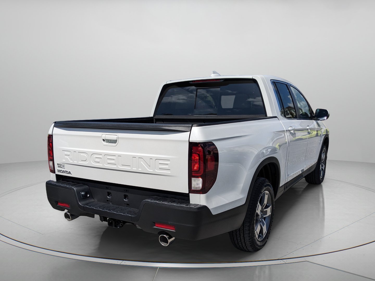 New 2026 Platinum White Pearl Honda RTL image 6
