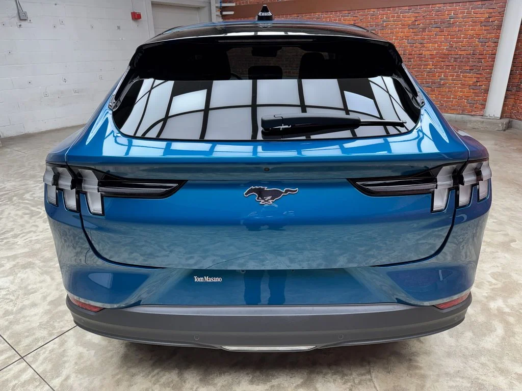 New 2026 Adriatic Blue Metallic Ford Premium image 4