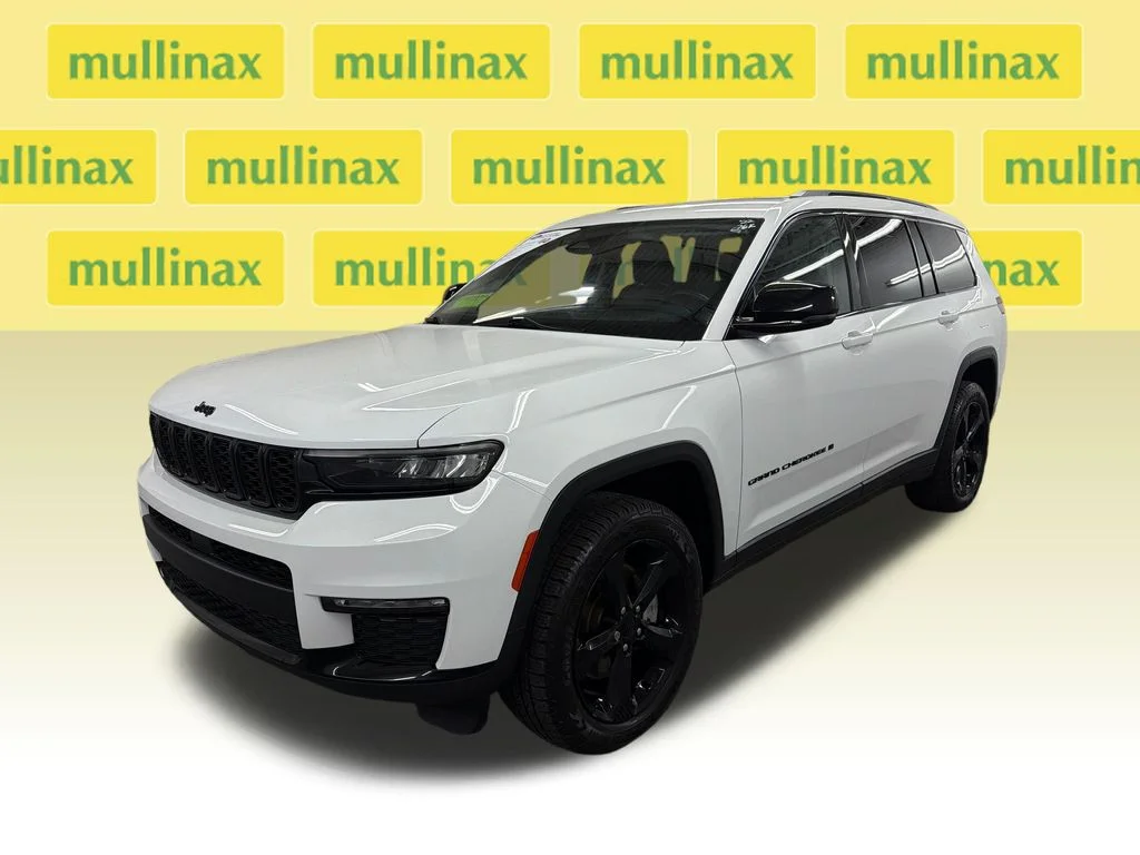 Certified Used 2022 White Jeep Limited image 14