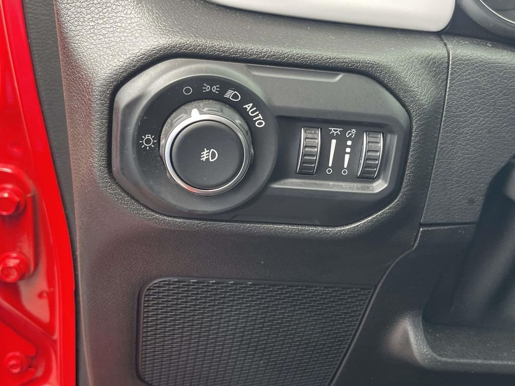Used 2021 Red Jeep Unlimited Sport image 17