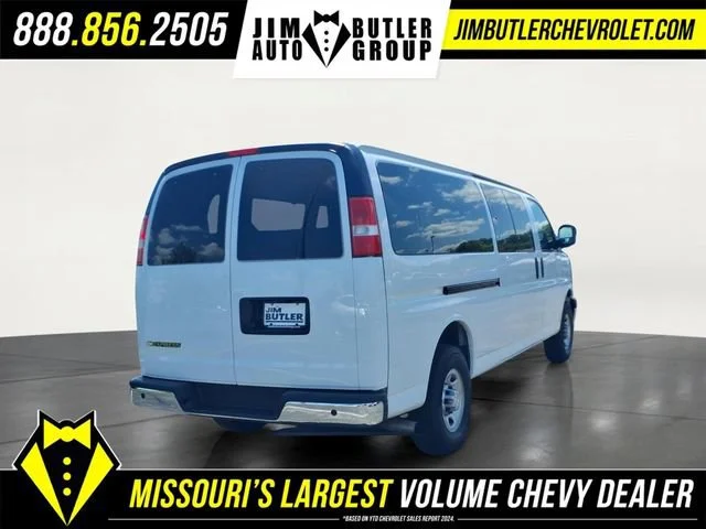Used 2023 Summit White Chevrolet 1LT image 24