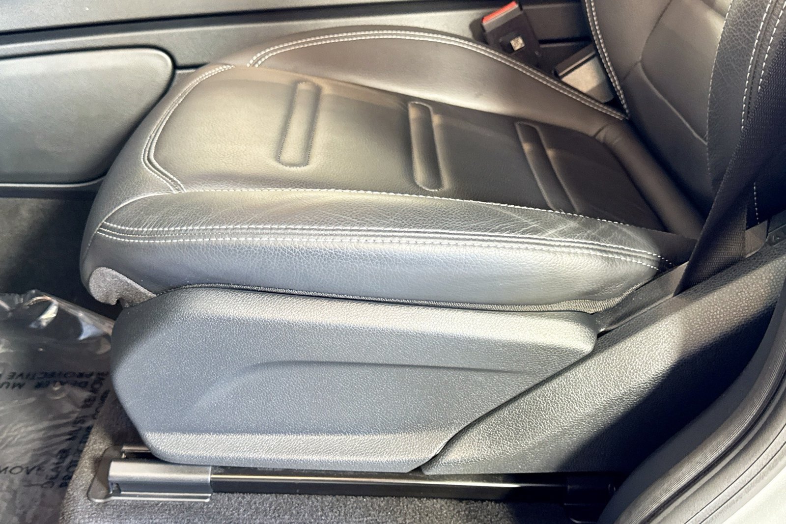 Used 2023 Iridium Silver Metallic Mercedes-Benz G 550 image 18