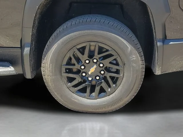New 2026 Black Chevrolet LT - Extended Range image 27