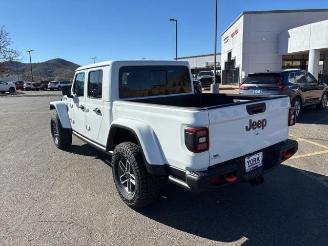 New 2026 Bright White Clear-Coat Exterior Paint Jeep Mojave X image 8