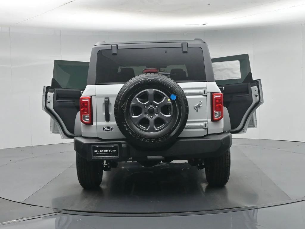 New 2026 White Ford Big Bend image 31
