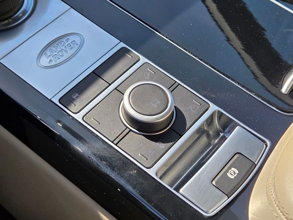 Used 2022  Land Rover Westminster image 48