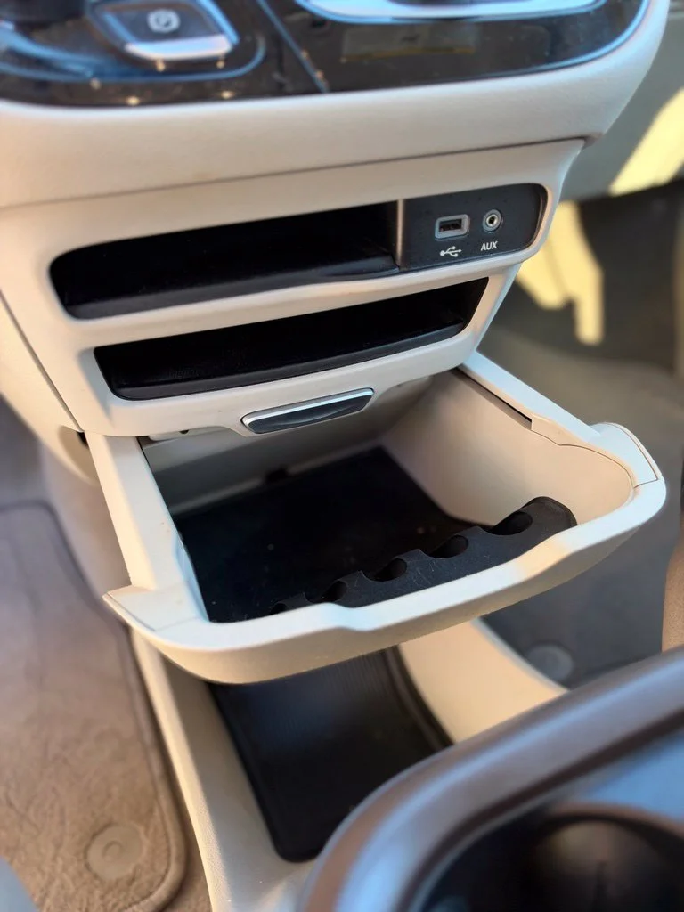 Used 2017 Tusk White Chrysler Touring L image 17