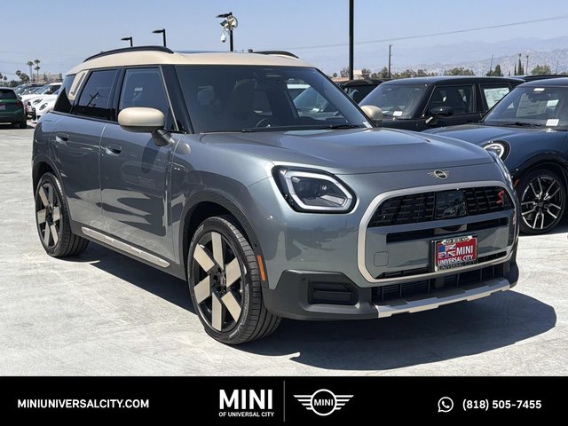 2027 MINI Countryman Signature Plus