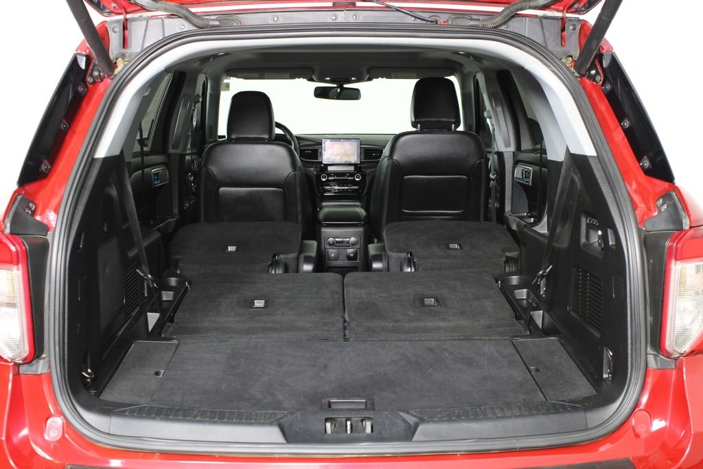 Used 2021 Red Ford Limited image 9