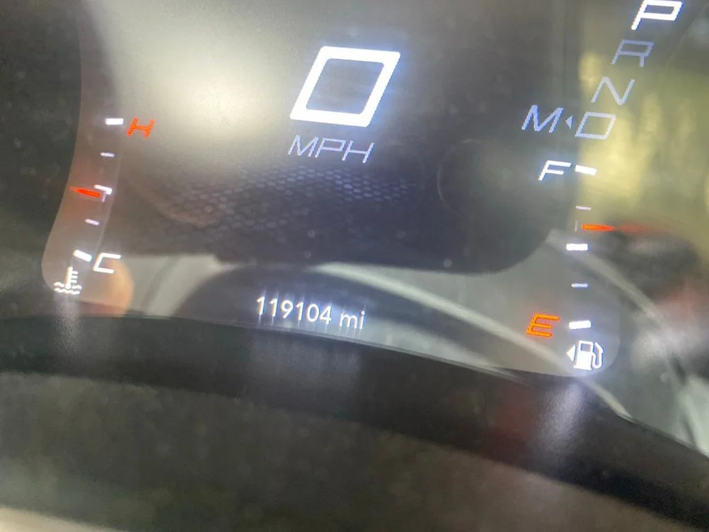 Used 2018 Red Dodge SXT image 5