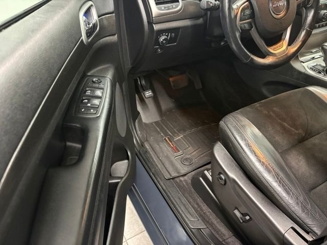 Used 2018 Black Jeep Altitude image 13