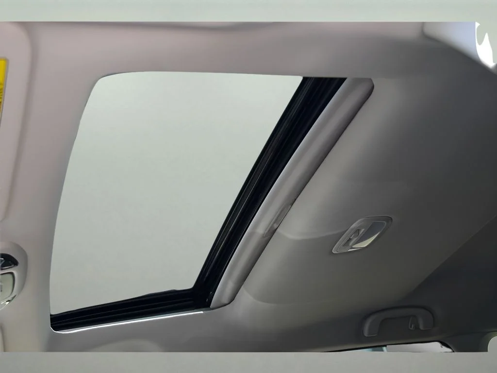 Used 2025 Autumn Green Metallic Subaru Onyx Edition image 14