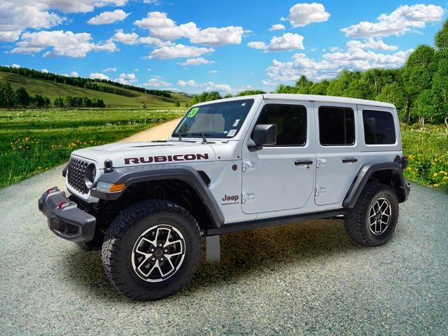 Used 2024 White Jeep Rubicon image 2