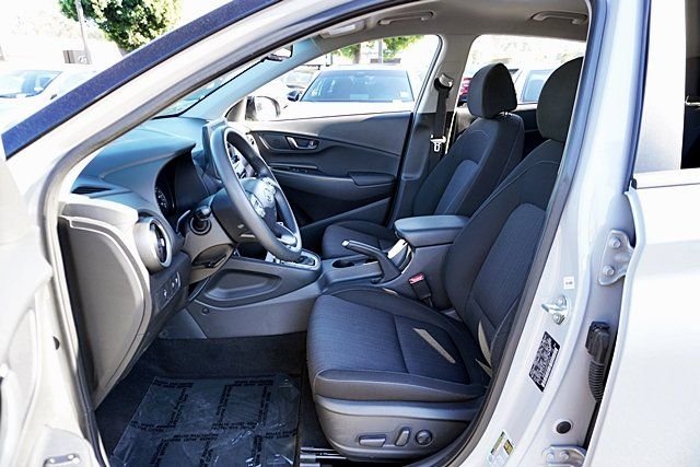 Used 2023 Silver Hyundai SEL image 13