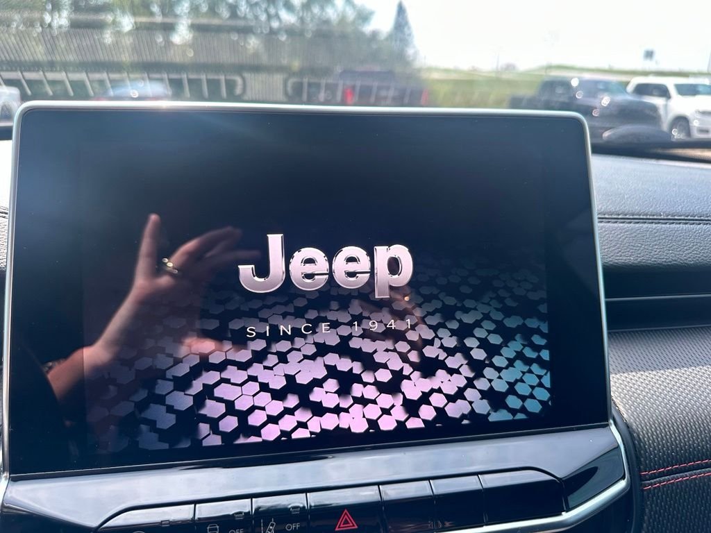 Used 2022 Gray Jeep Trailhawk image 23
