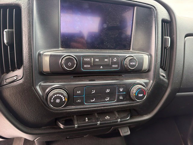Used 2019 White Chevrolet LT image 6