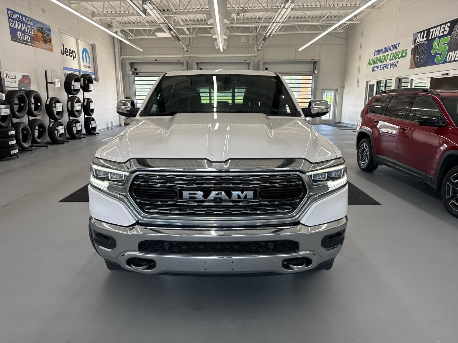 Used 2021 Ivory White Tri-Coat Pearlcoat Ram Limited image 2
