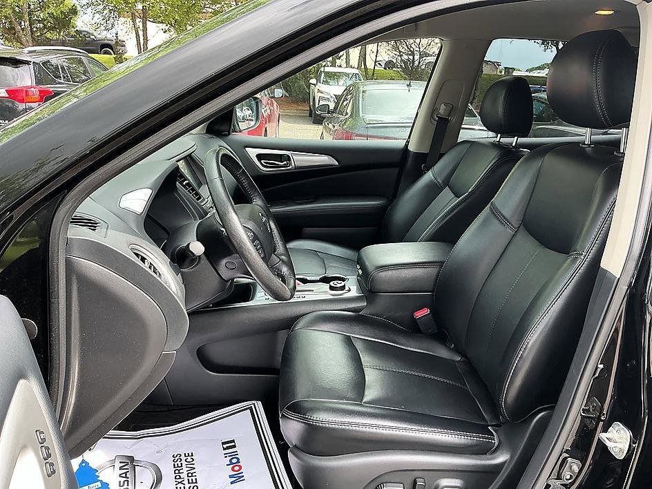 Used 2020 Magnetic Black Pearl Nissan SL image 12