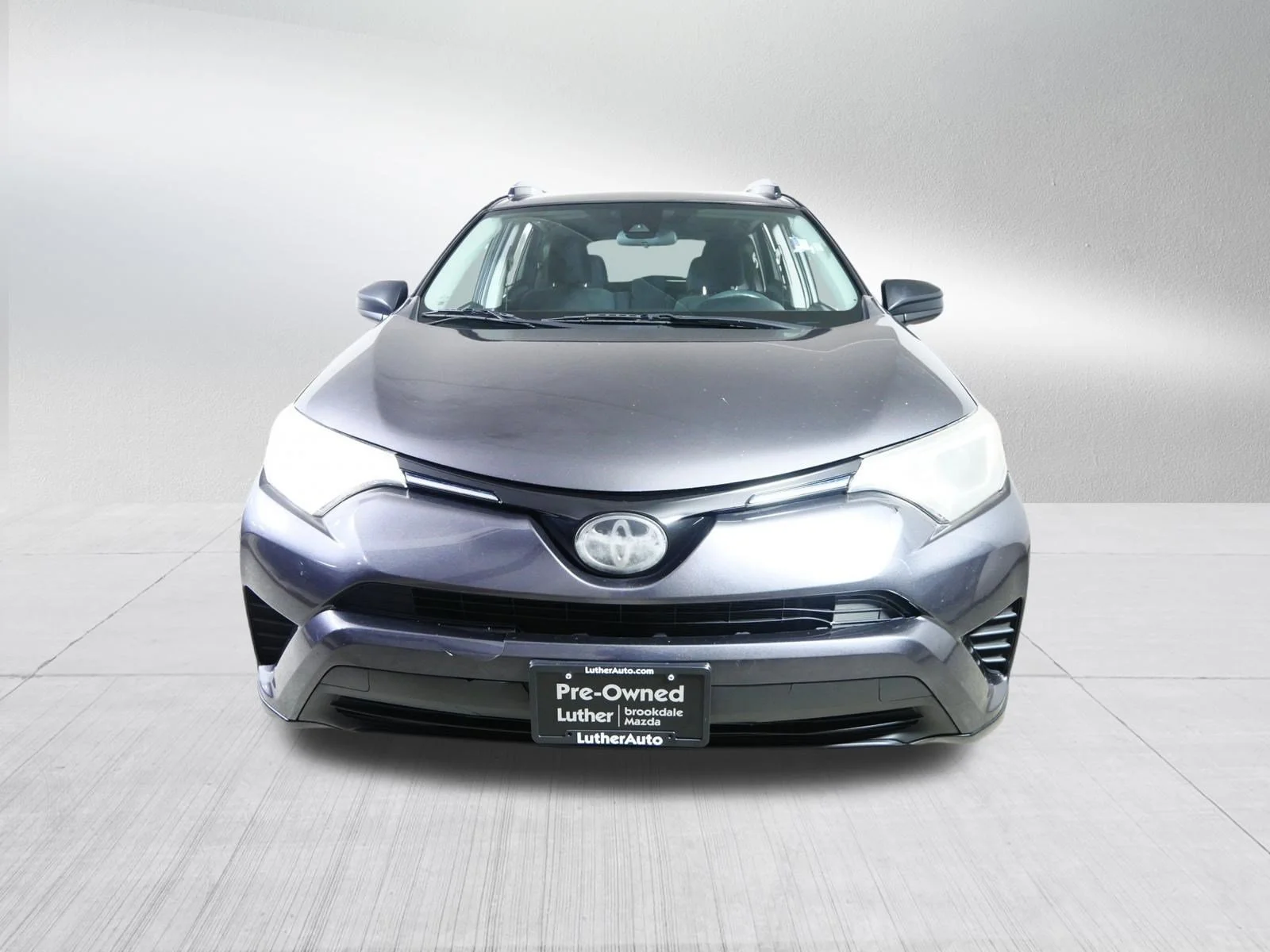 Used 2018 Magnetic Gray Metallic Toyota LE image 2
