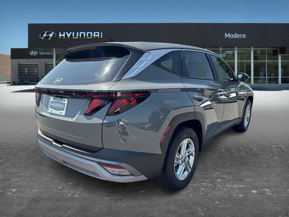 New 2026 Hampton Gray Hyundai SE FWD image 3