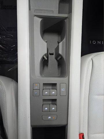 New 2025 Black Hyundai SEL image 28